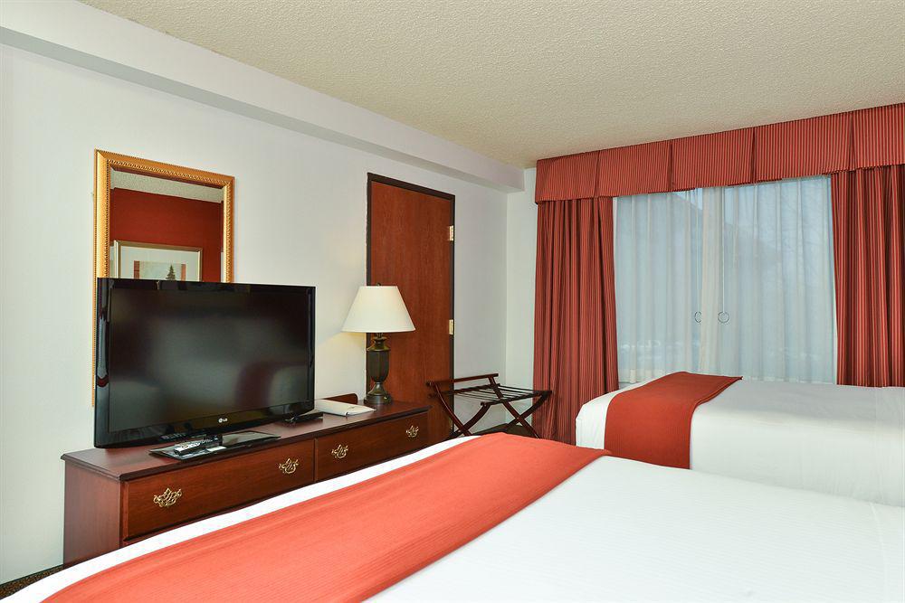 Holiday Inn Express Portland West/Hillsboro By Ihg Eksteriør billede