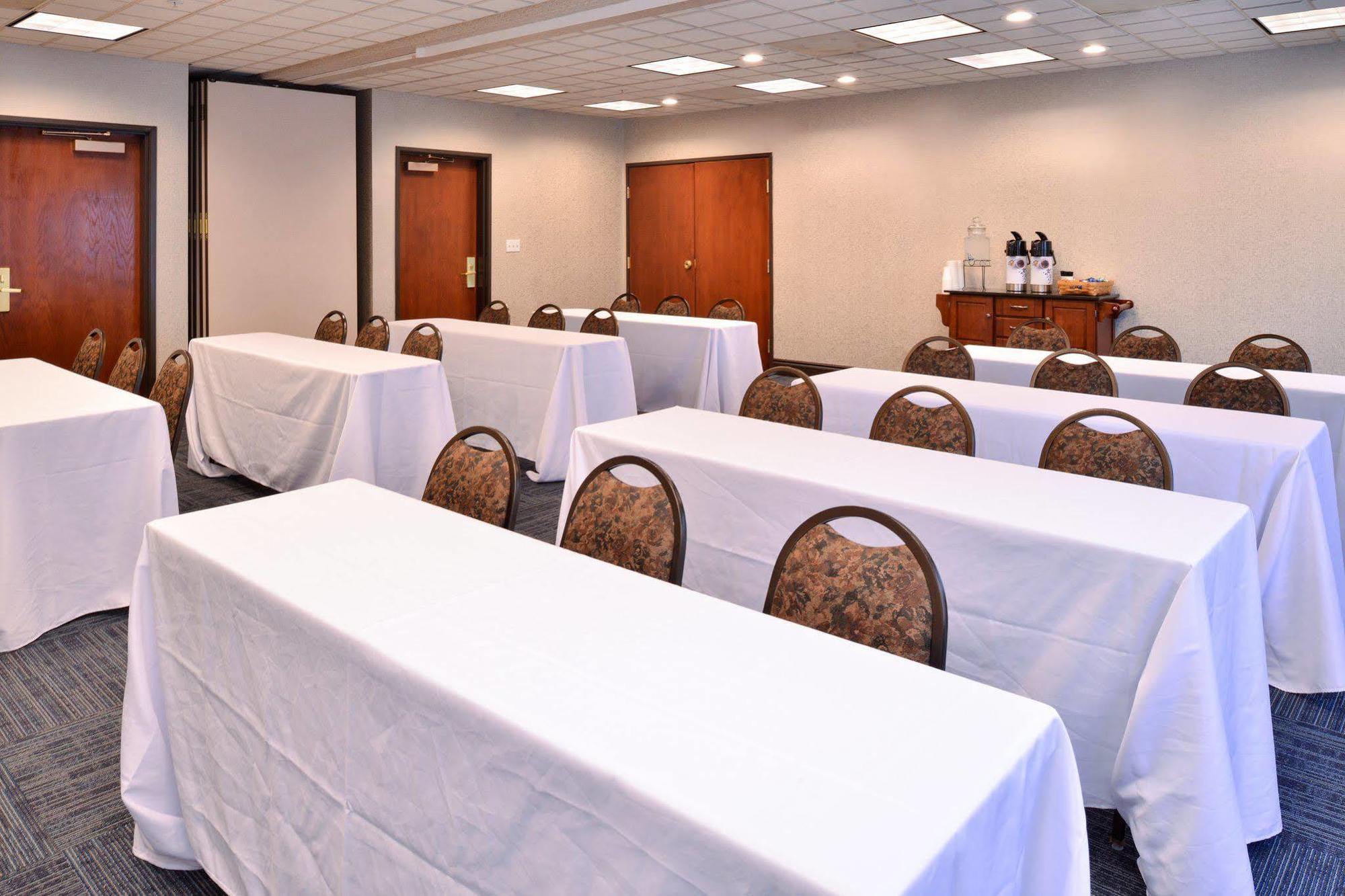 Holiday Inn Express Portland West/Hillsboro By Ihg Eksteriør billede