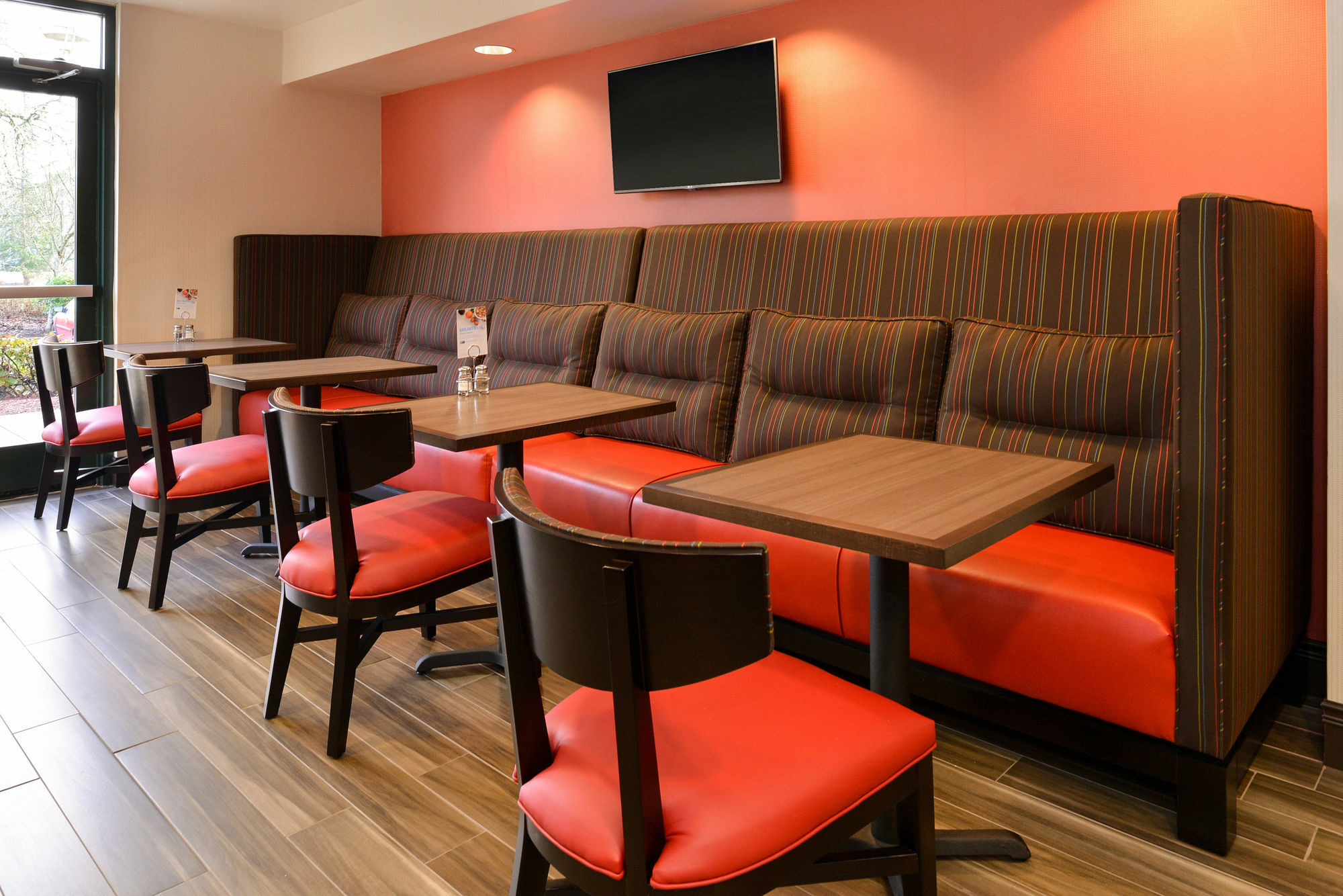 Holiday Inn Express Portland West/Hillsboro By Ihg Eksteriør billede